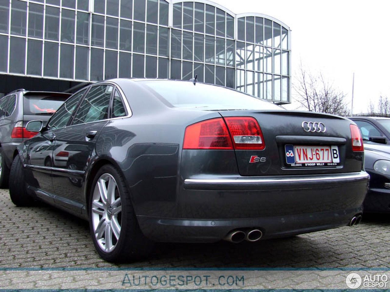 Audi S8 D3