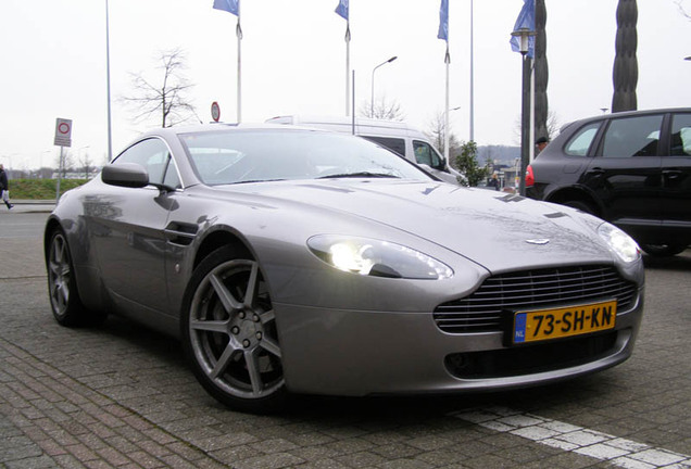 Aston Martin V8 Vantage