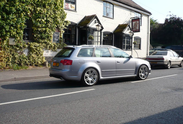 Audi RS4 Avant B7