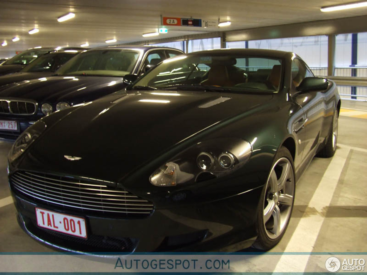 Aston Martin DB9