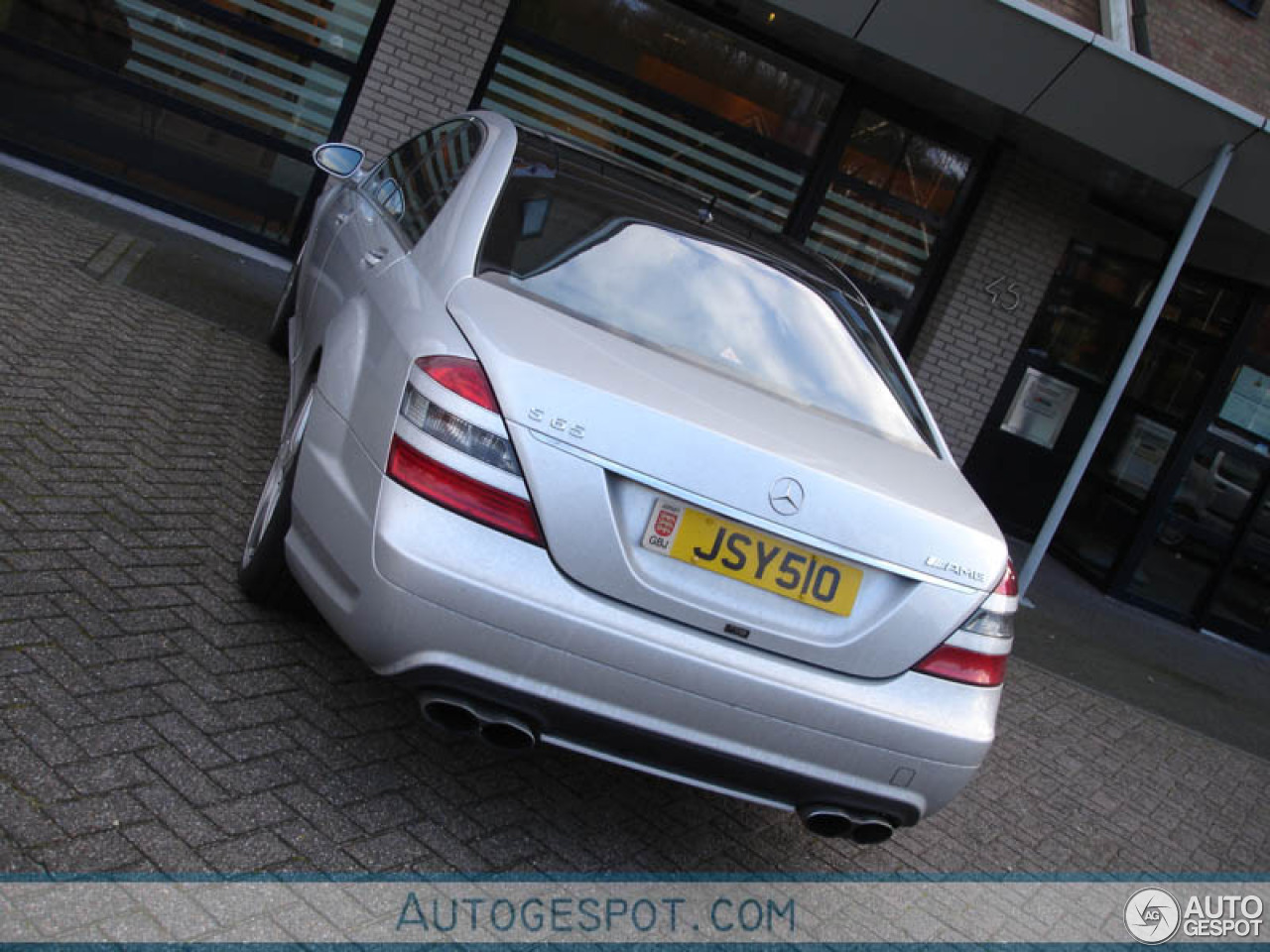 Mercedes-Benz S 65 AMG V221