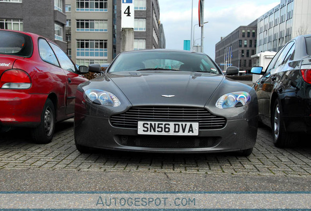 Aston Martin V8 Vantage