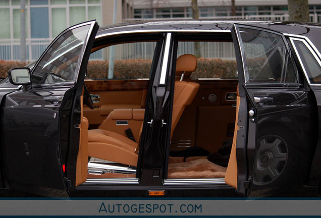 Rolls-Royce Phantom EWB