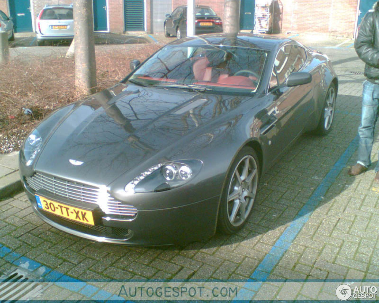 Aston Martin V8 Vantage