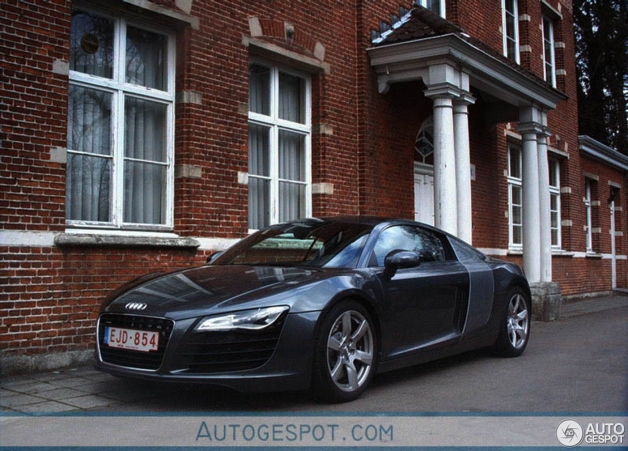 Audi R8