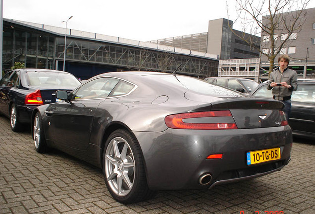 Aston Martin V8 Vantage