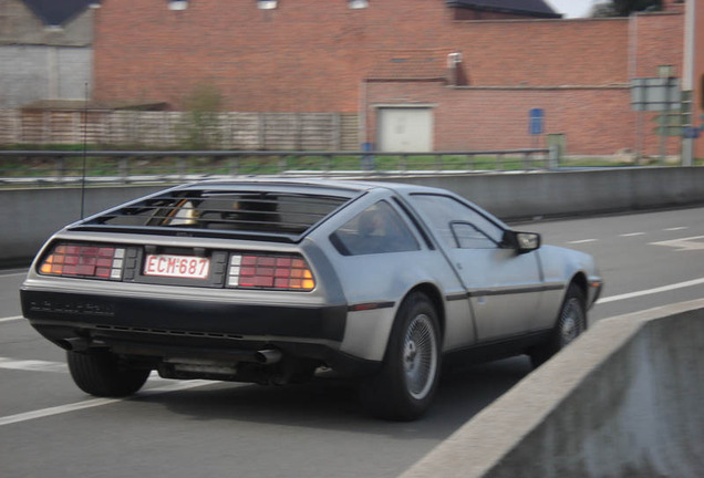 DeLorean DMC-12