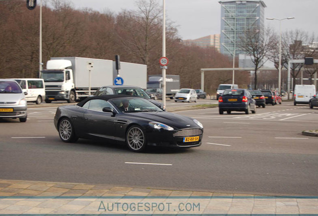 Aston Martin DB9 Volante