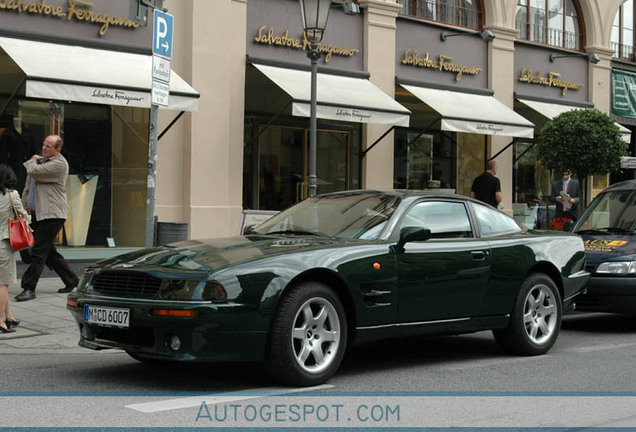 Aston Martin V8 Coupe