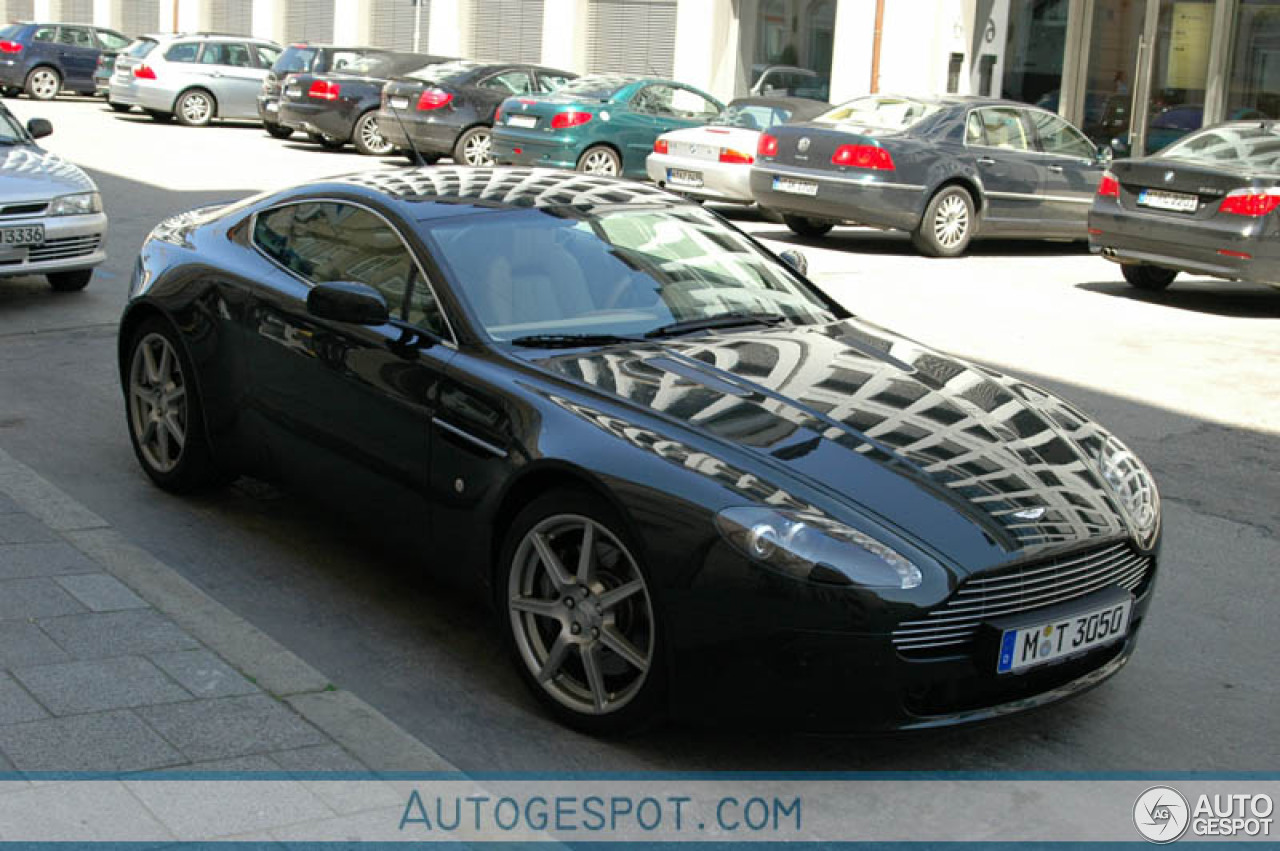 Aston Martin V8 Vantage