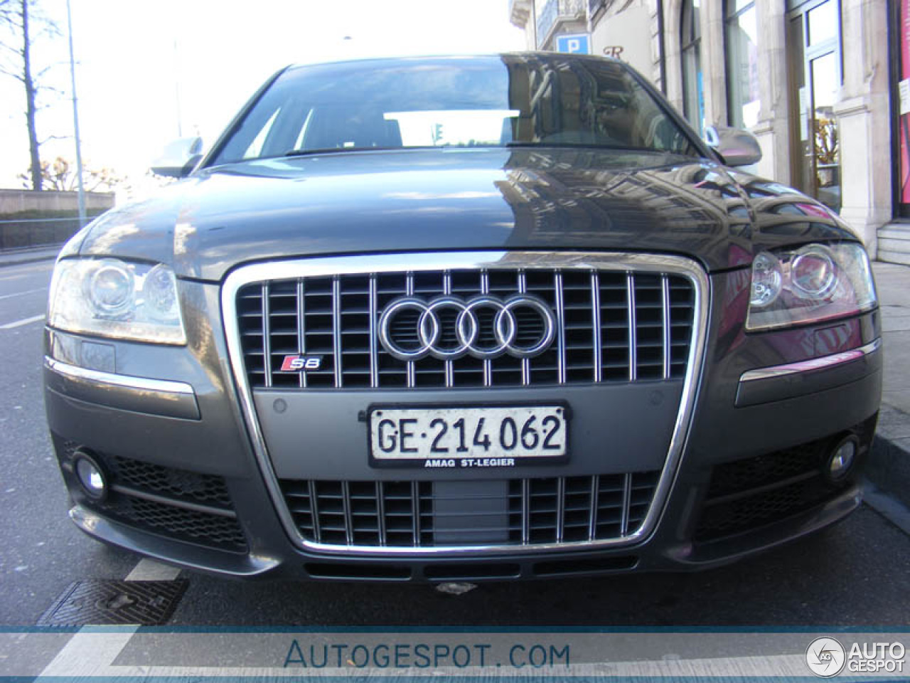 Audi S8 D3