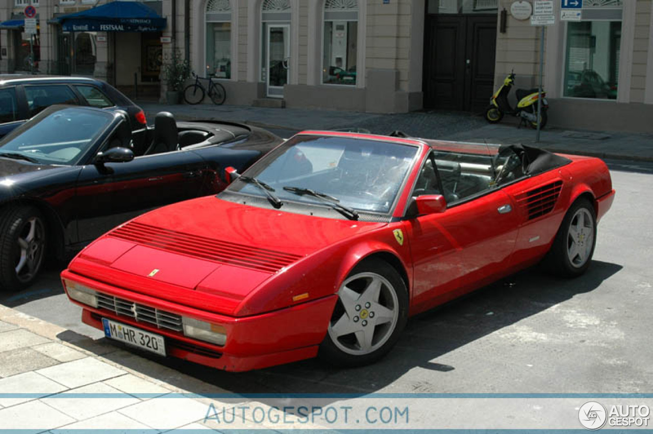 Ferrari Mondial 3.2 Cabriolet