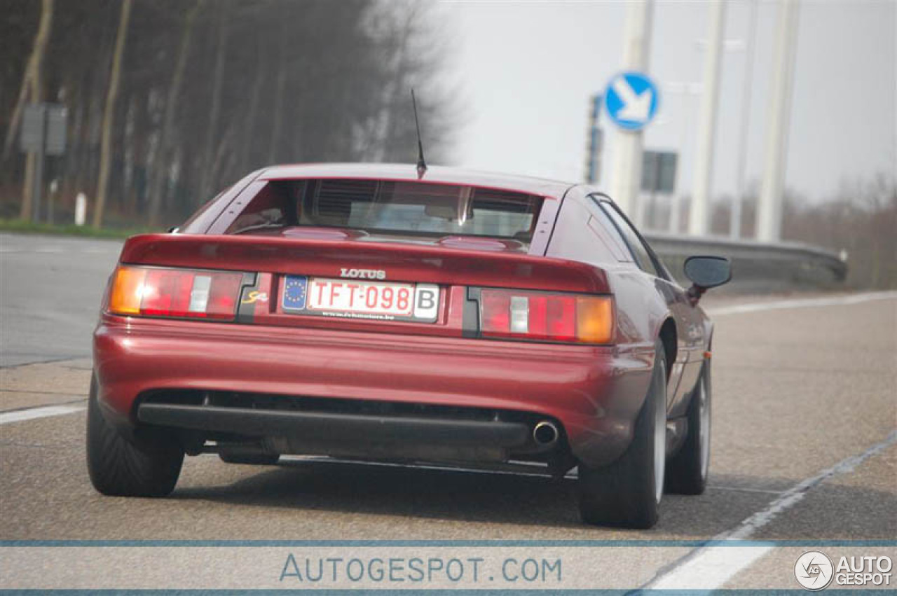 Lotus Esprit S4