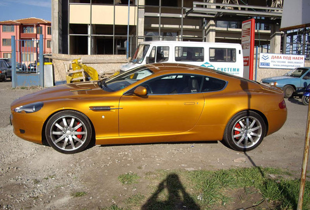 Aston Martin DB9