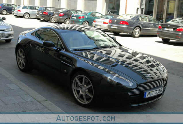 Aston Martin V8 Vantage