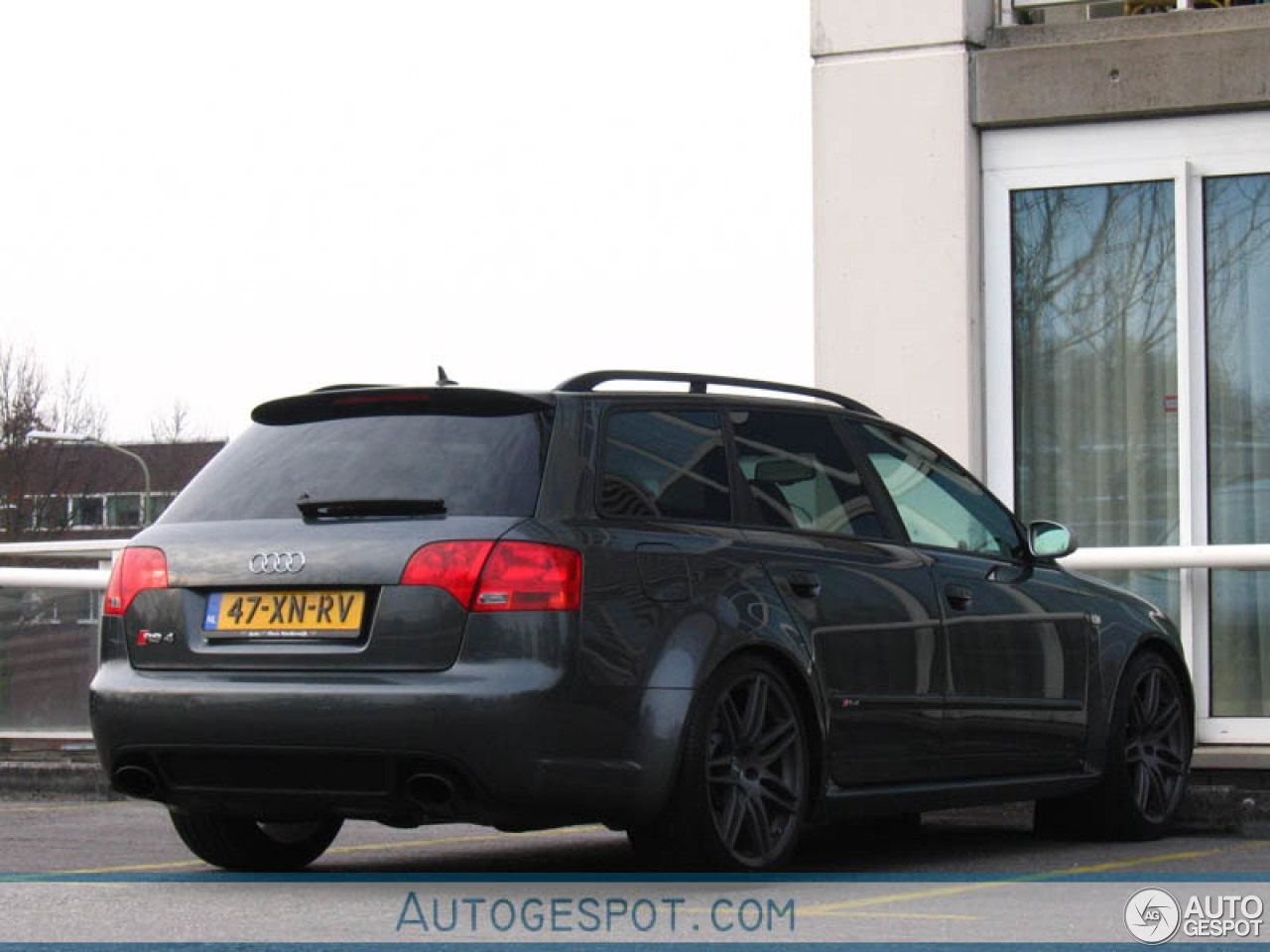 Audi RS4 Avant B7