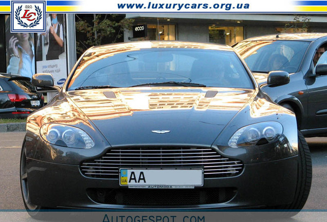 Aston Martin V8 Vantage