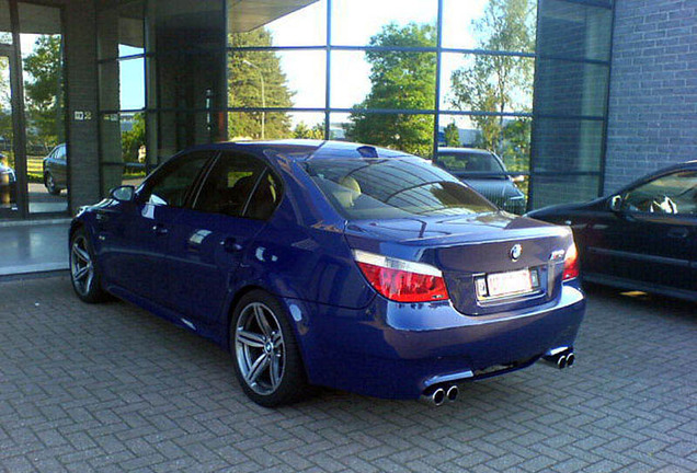 BMW M5 E60 2005