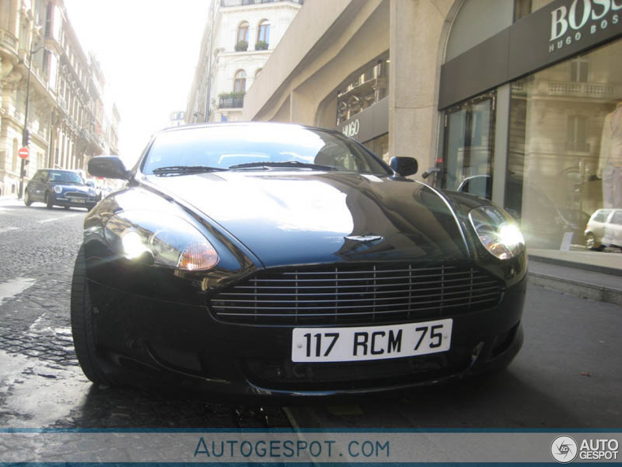 Aston Martin DB9 Volante