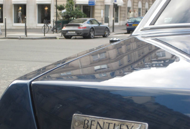 Bentley Eight