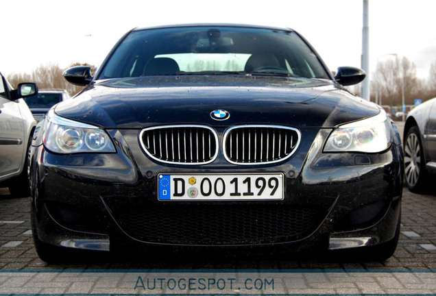 BMW M5 E60 2005