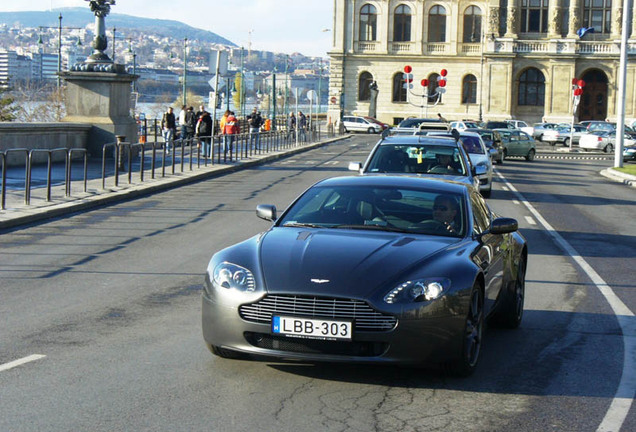 Aston Martin V8 Vantage