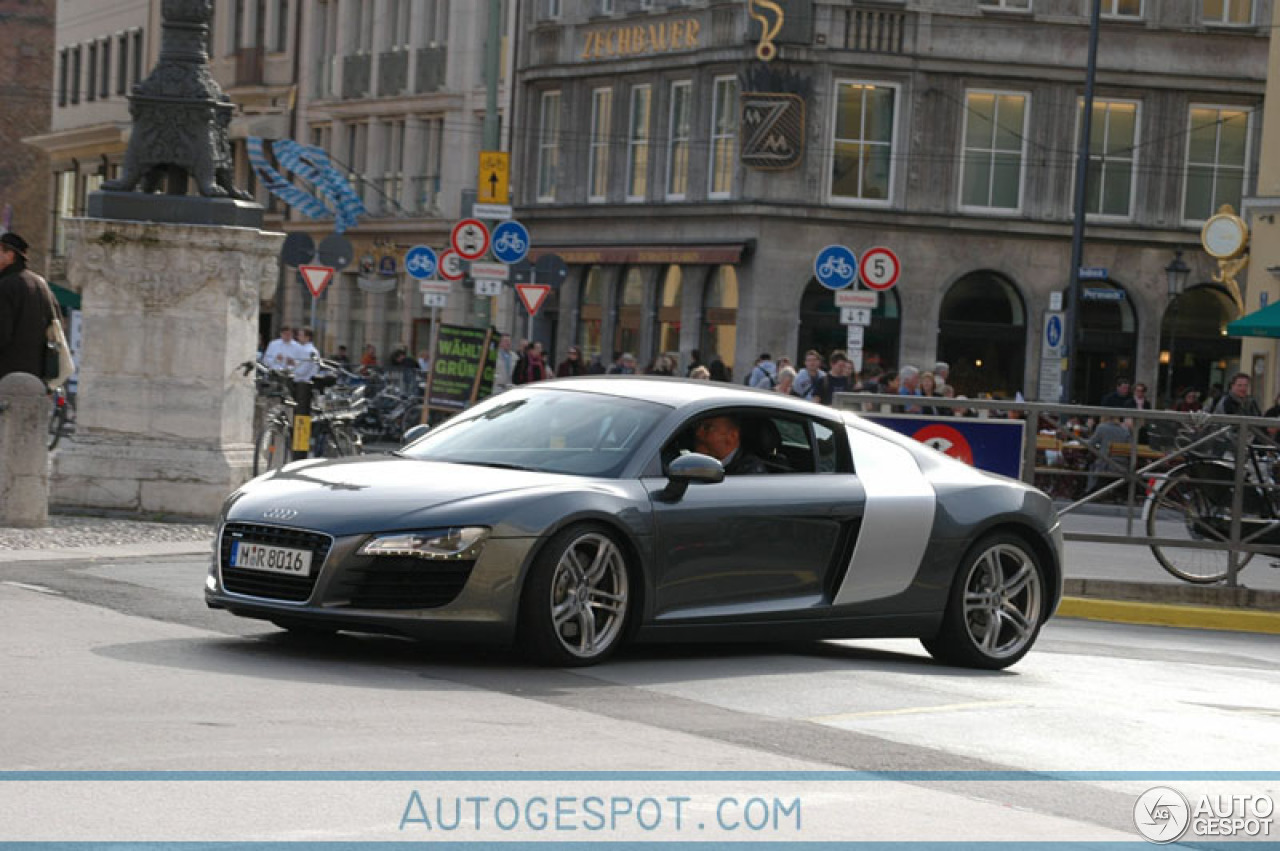 Audi R8