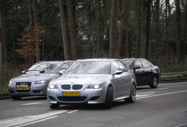 BMW M5 E60 2005