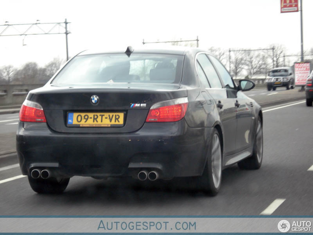 BMW M5 E60 2005