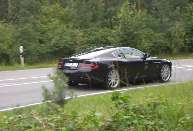 Aston Martin DB9