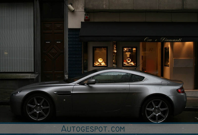 Aston Martin V8 Vantage