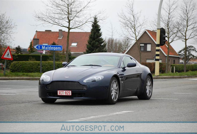 Aston Martin V8 Vantage