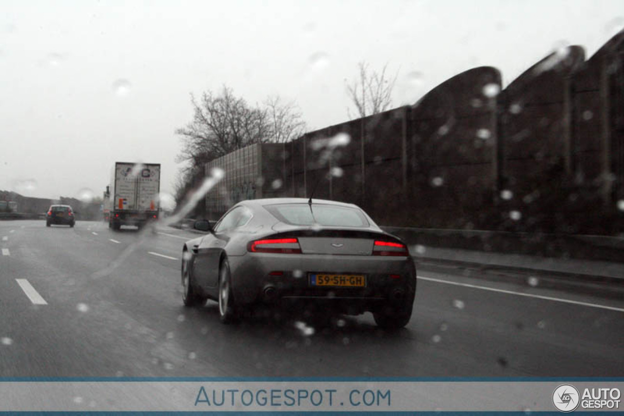 Aston Martin V8 Vantage