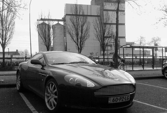 Aston Martin DB9