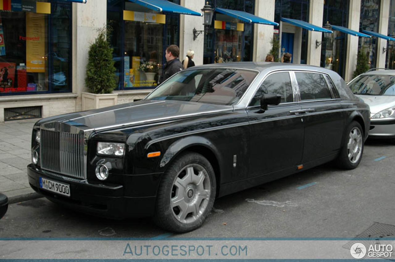 Rolls-Royce Phantom EWB