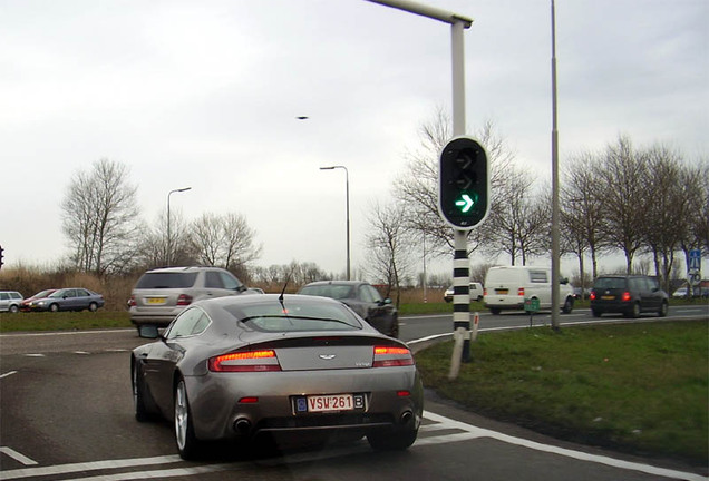 Aston Martin V8 Vantage