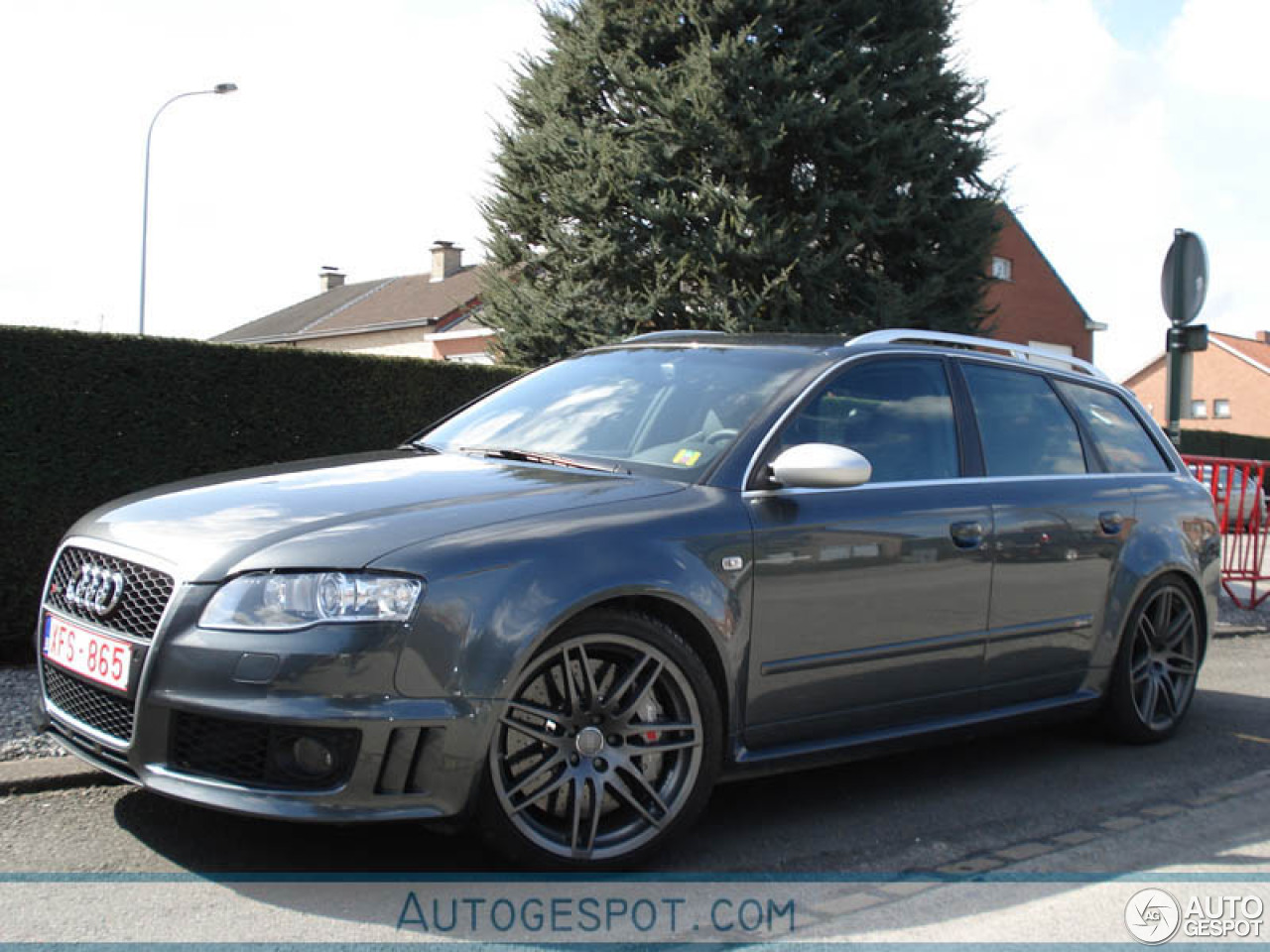 Audi RS4 Avant B7