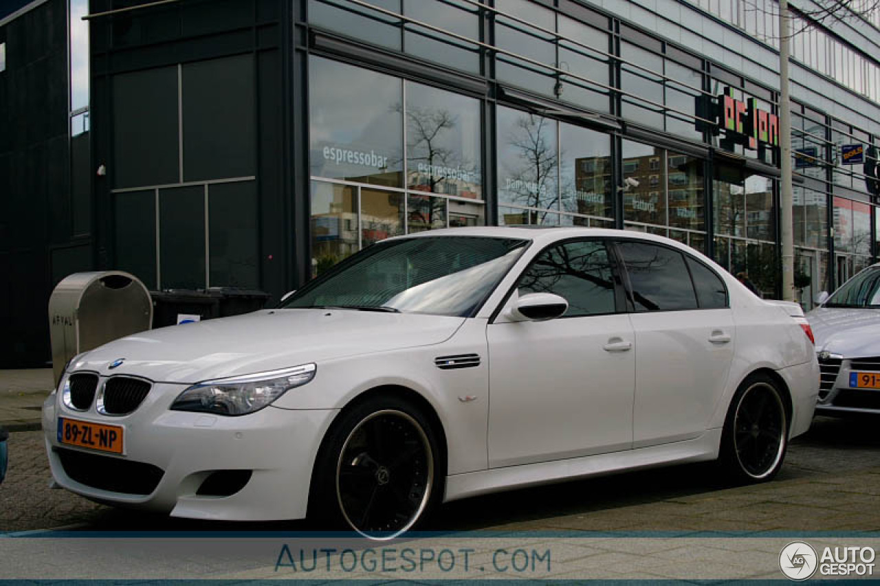 BMW M5 E60 2005