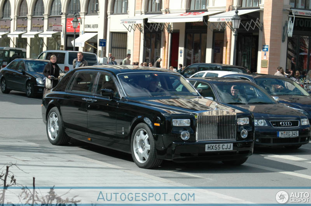 Rolls-Royce Phantom EWB