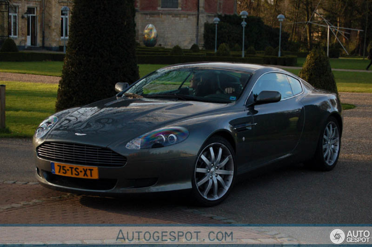 Aston Martin DB9