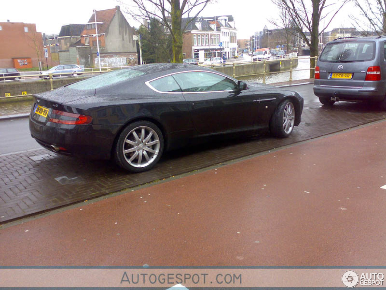 Aston Martin DB9