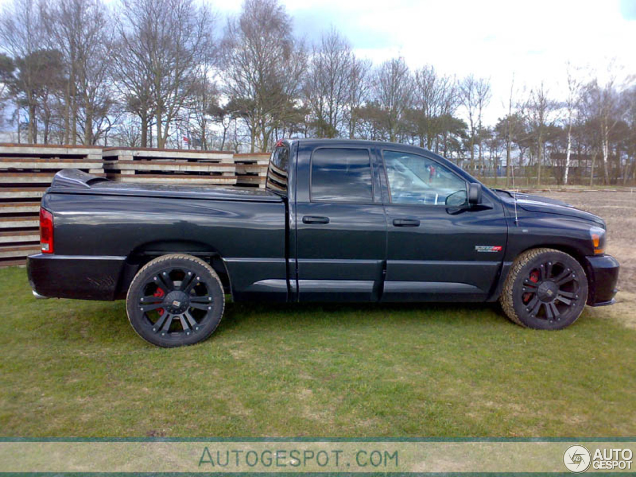 Dodge RAM SRT-10 Quad-Cab Night Runner