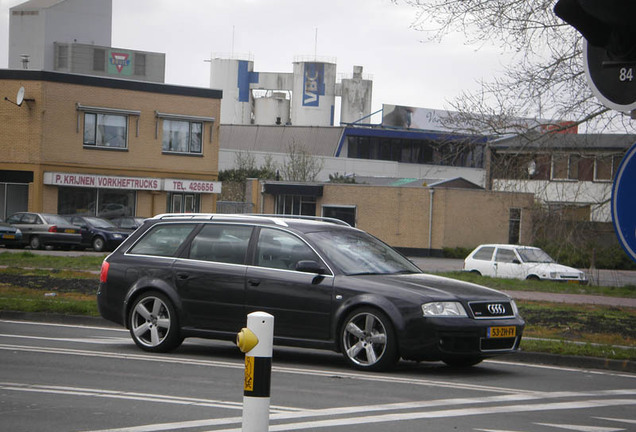 Audi RS6 Avant C5