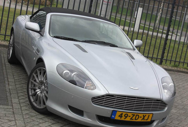 Aston Martin DB9 Volante