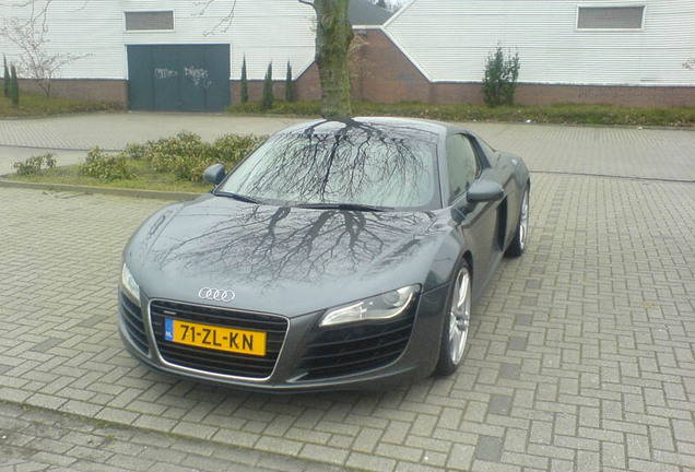 Audi R8