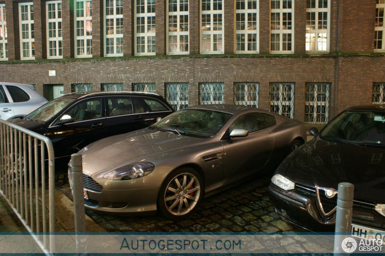 Aston Martin DB9