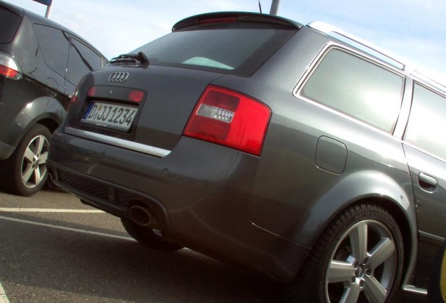 Audi RS6 Avant C5