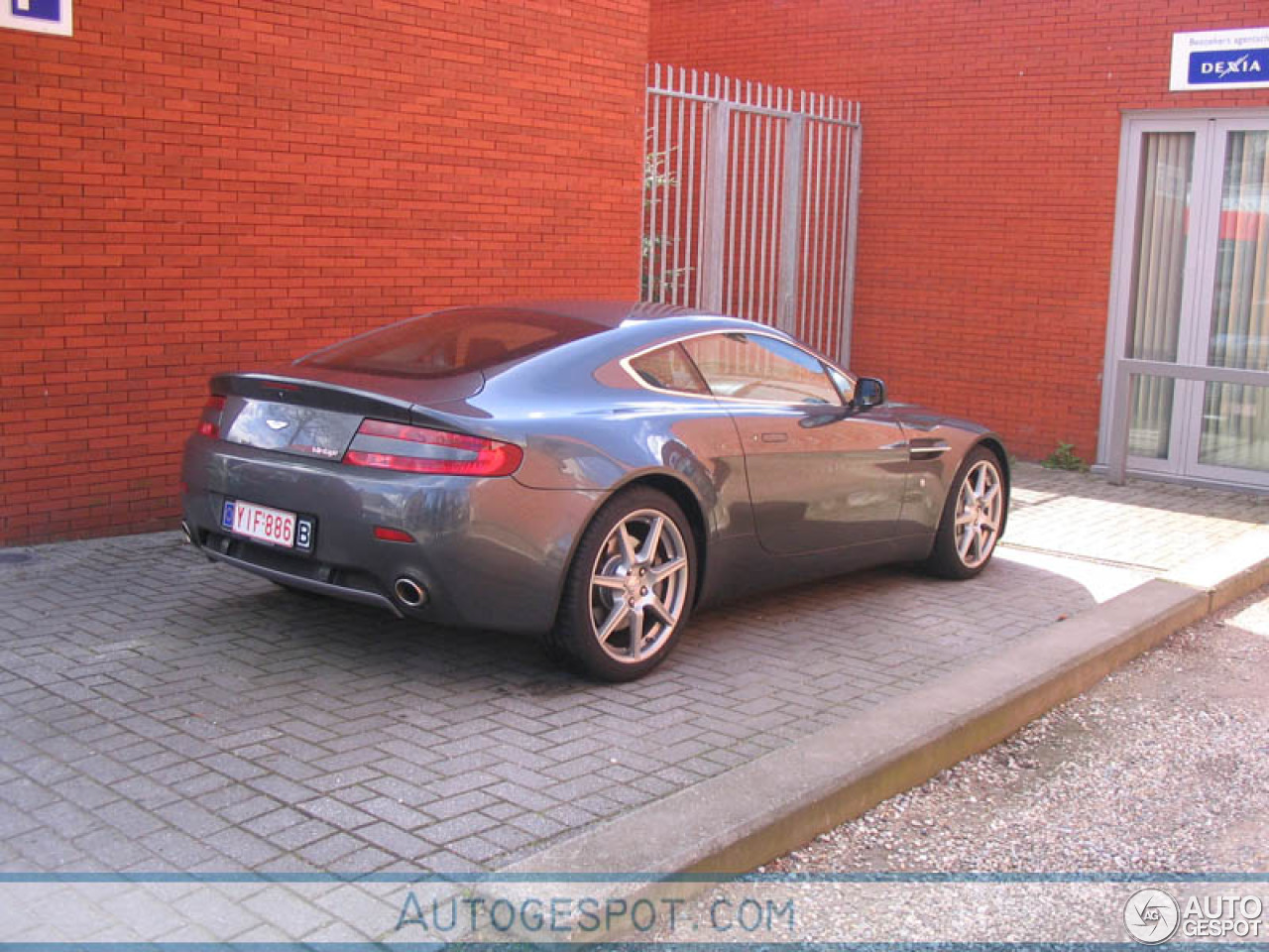 Aston Martin V8 Vantage