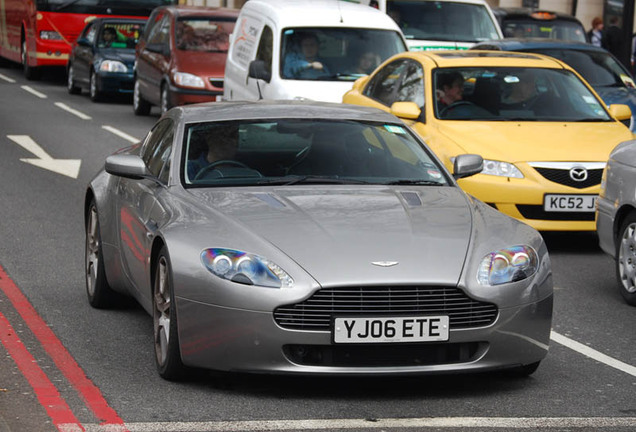 Aston Martin V8 Vantage