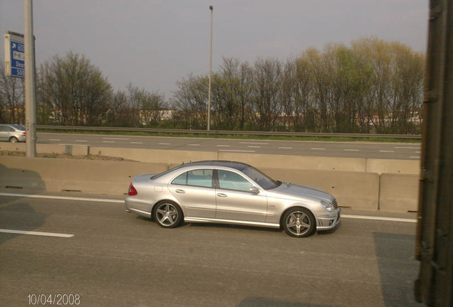 Mercedes-Benz E 63 AMG